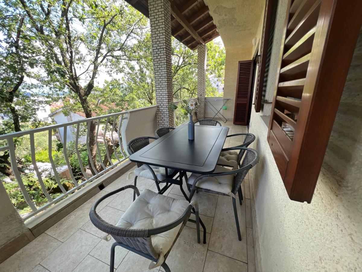 Moro Apartment Malinska Ngoại thất bức ảnh